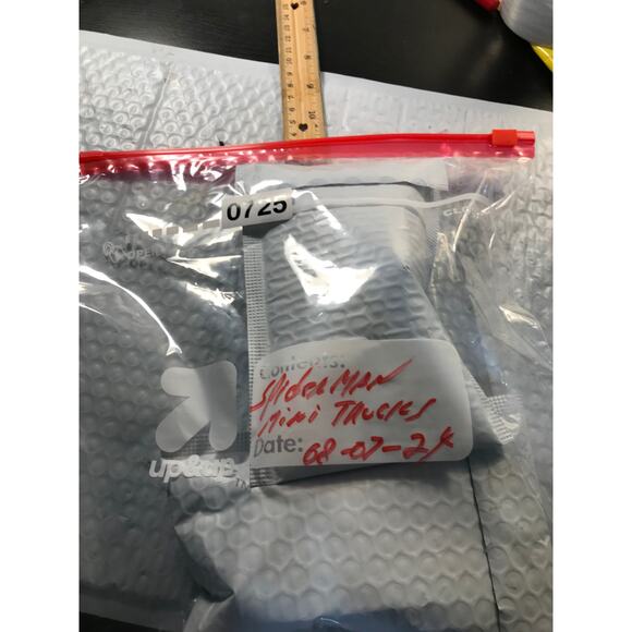 Spidey and His Amazing Friends 2 Mini Vehicles Cars 2in Marvel Lot - Picture 11 of 11